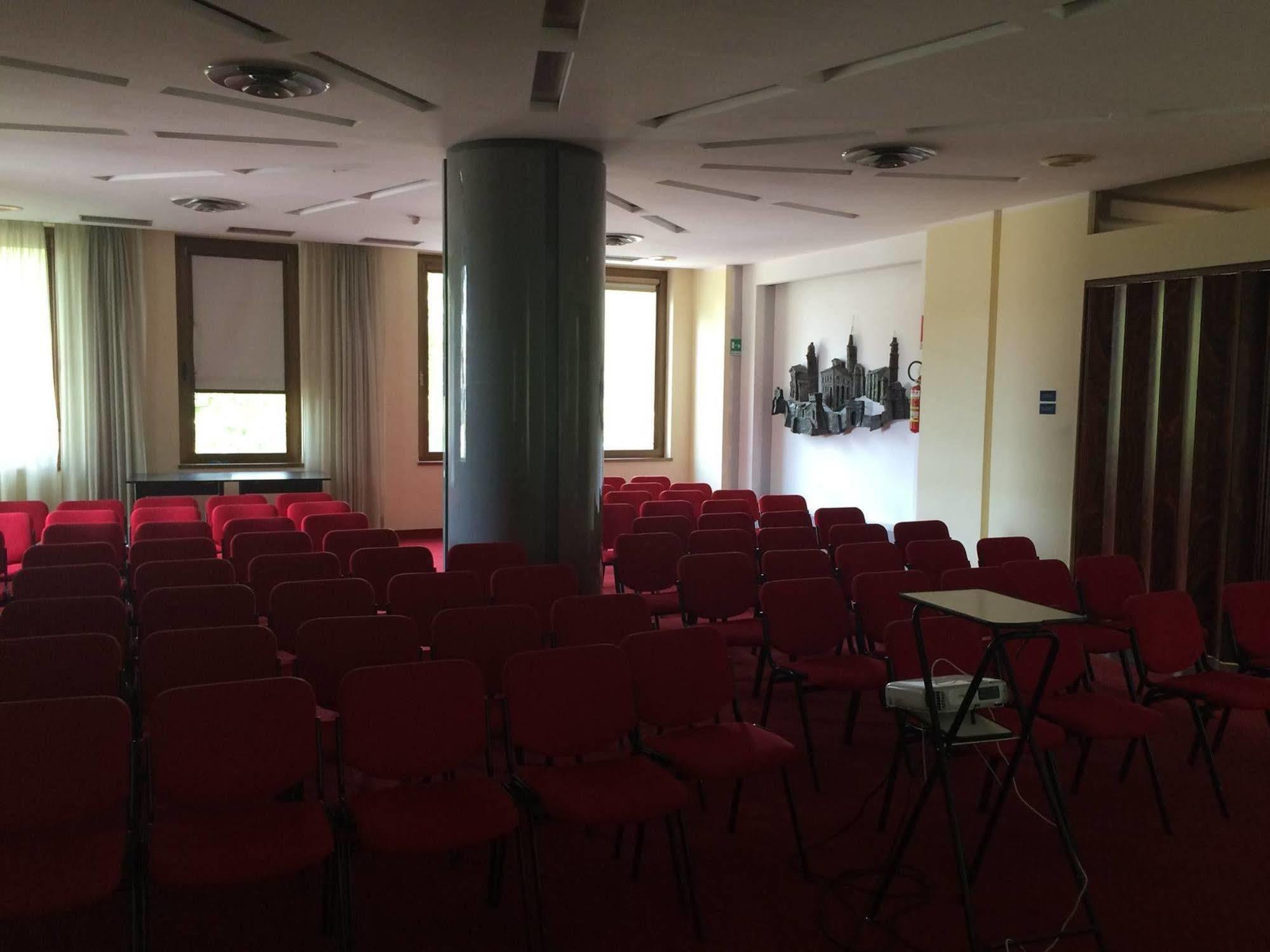 Hotel Grassetti Piediripa Luaran gambar